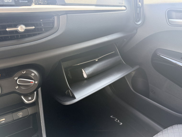 Vehicle Image 33