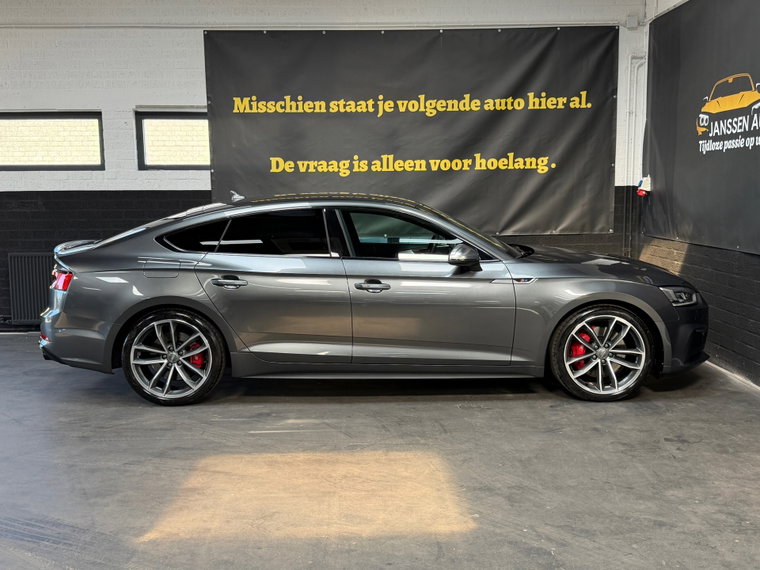 Vehicle Image 29