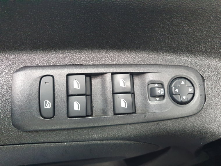Vehicle Image 43