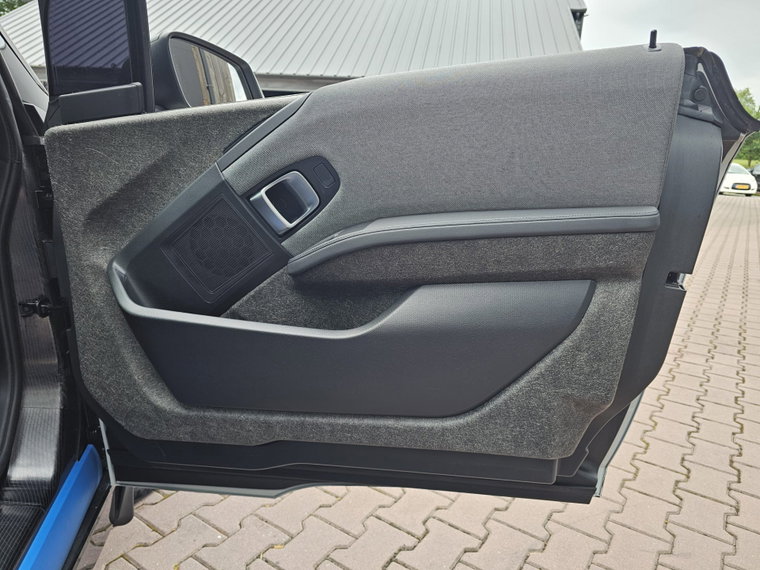 Vehicle Image 45