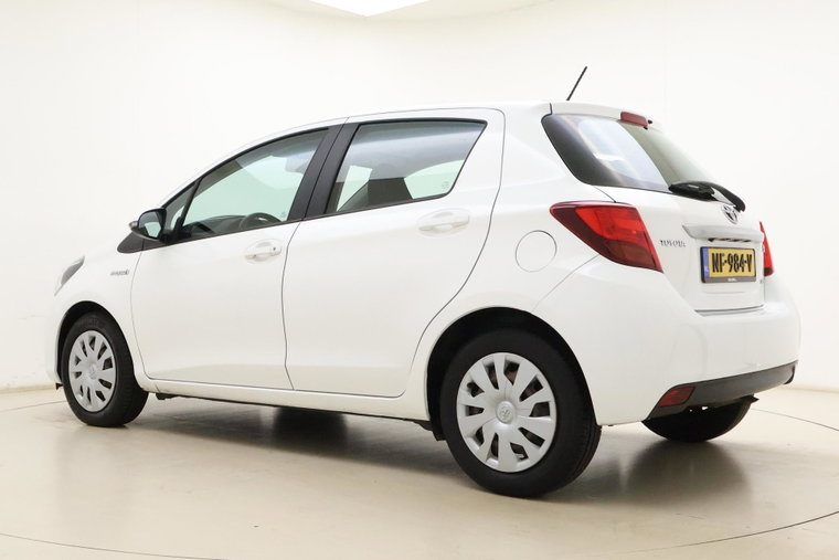 Vehicle Image 13