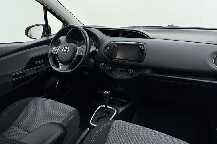 Vehicle Image 15