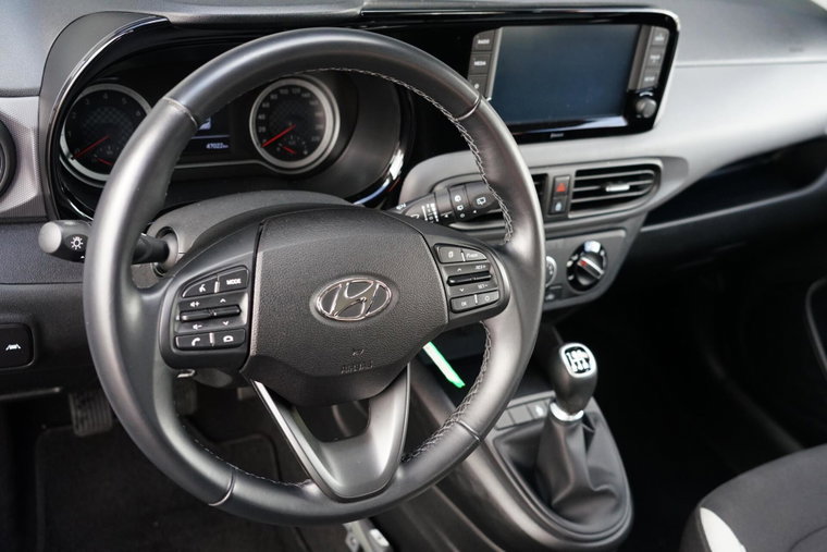Vehicle Image 18