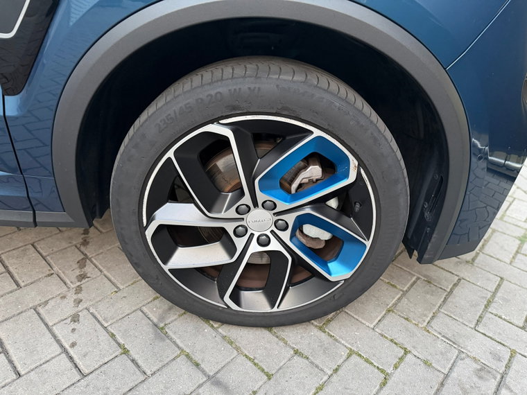 Vehicle Image 22