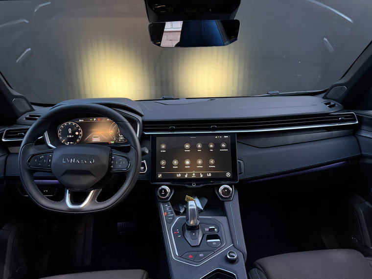Vehicle Image 35