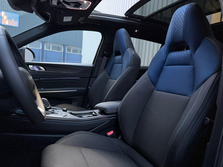 Vehicle Image 45