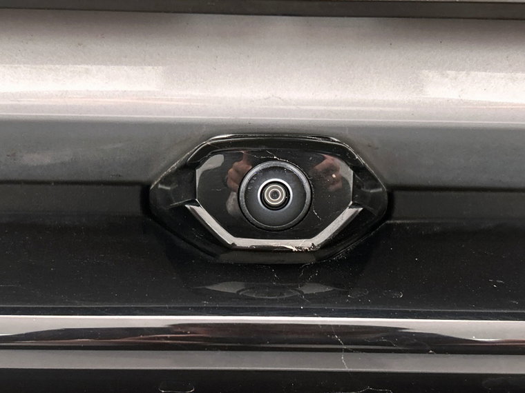 Vehicle Image 35