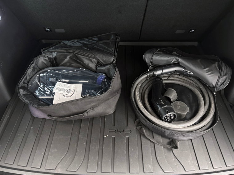 Vehicle Image 38