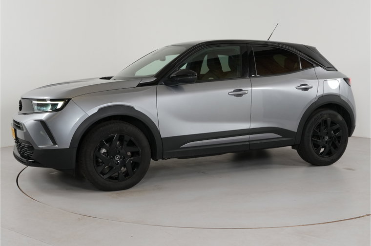 Vehicle Image 32