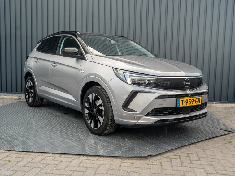 Vehicle Image 19