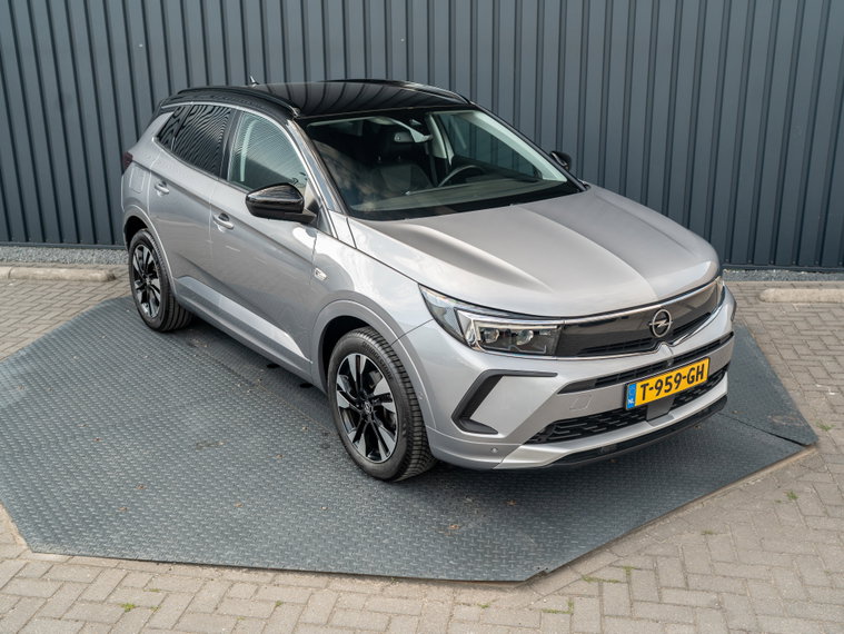 Vehicle Image 41