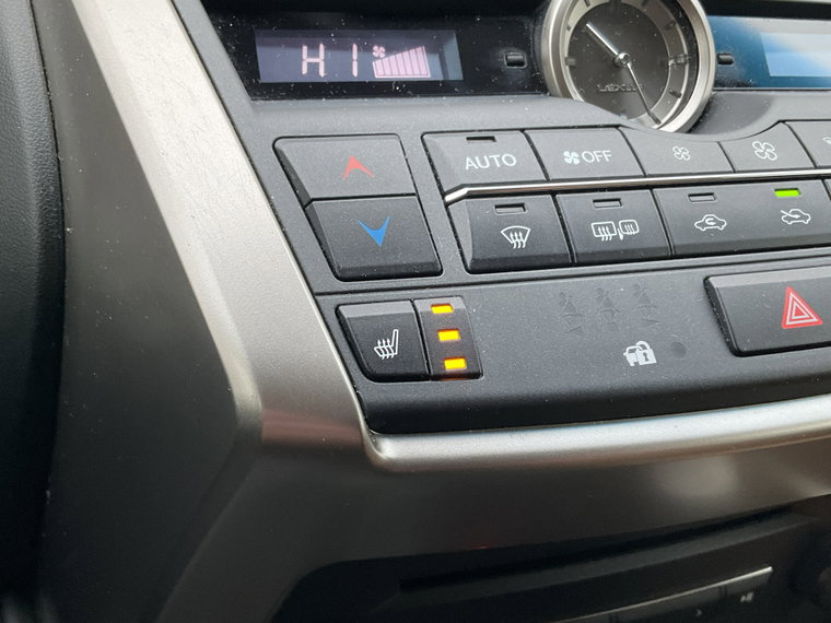 Vehicle Image 23