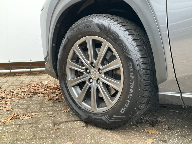 Vehicle Image 28