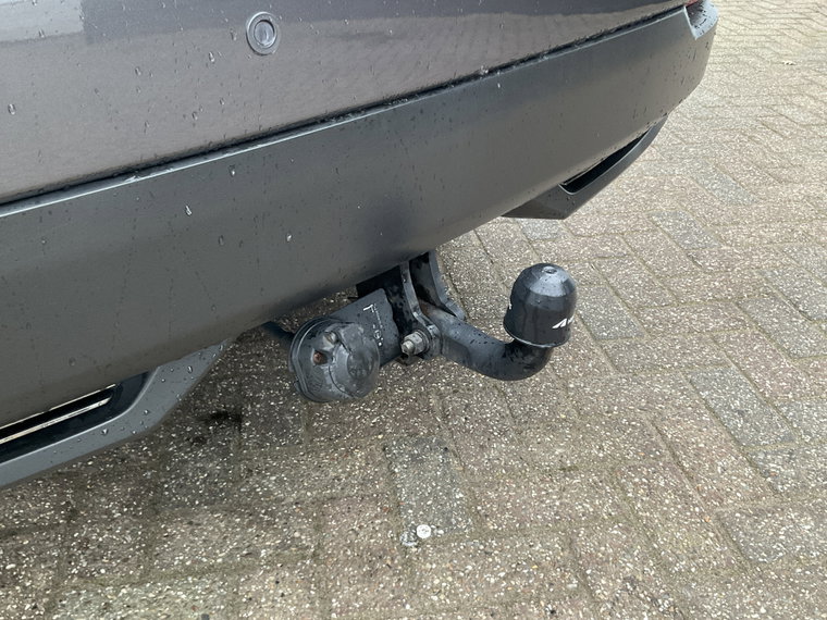 Vehicle Image 29