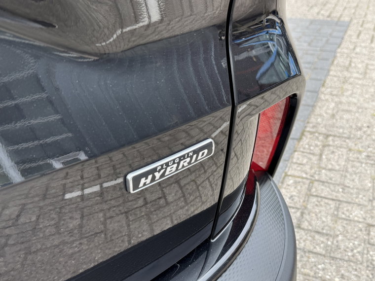 Vehicle Image 35