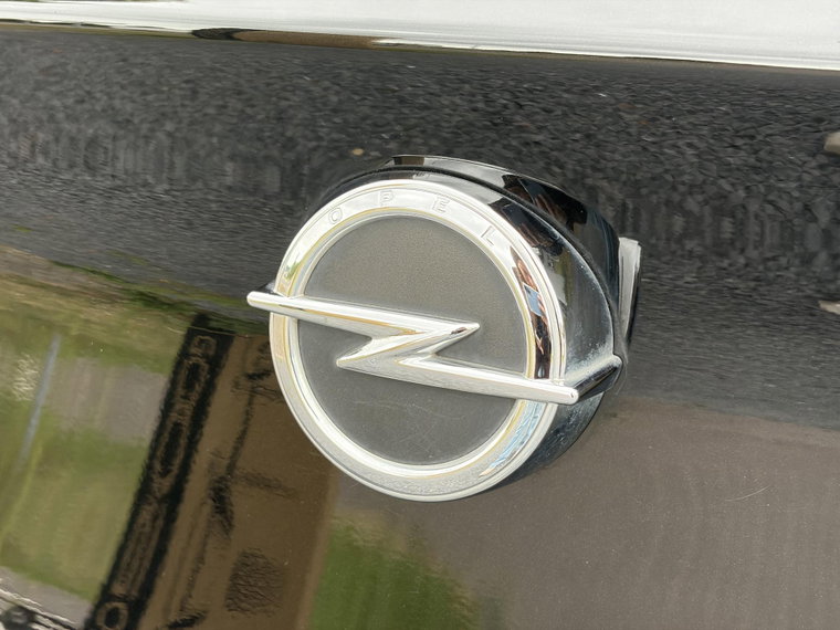 Vehicle Image 38