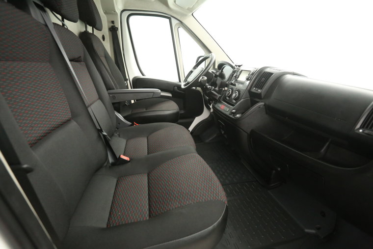 Vehicle Image 23