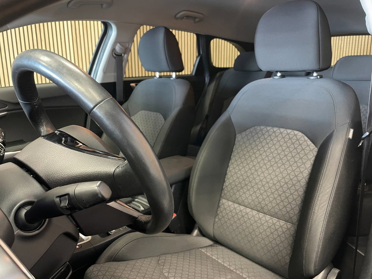 Vehicle Image 37