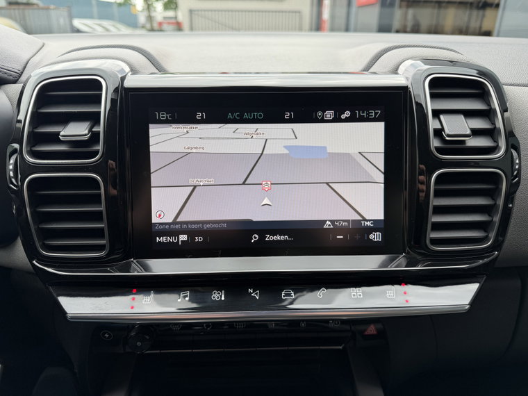 Vehicle Image 30