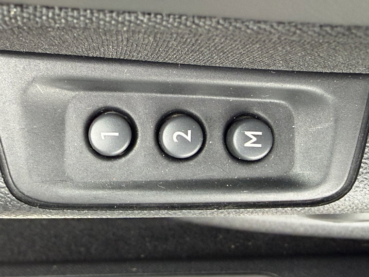 Vehicle Image 41