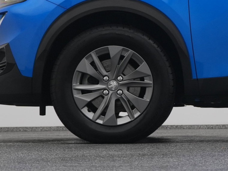 Vehicle Image 40