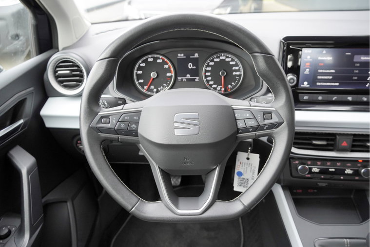Vehicle Image 18