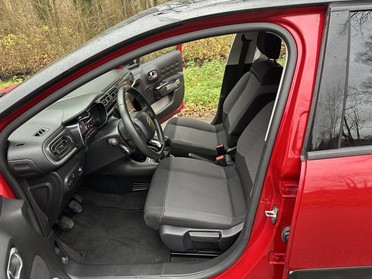 Vehicle Image 31