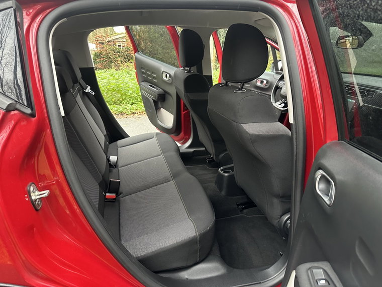 Vehicle Image 38