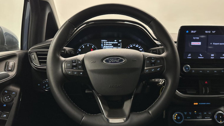Vehicle Image 22