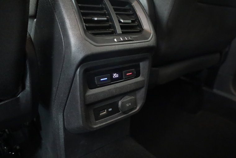 Vehicle Image 36