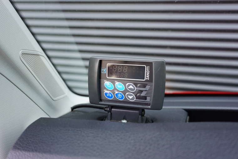 Vehicle Image 23