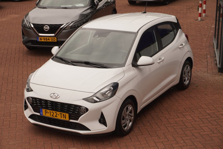Vehicle Image 7