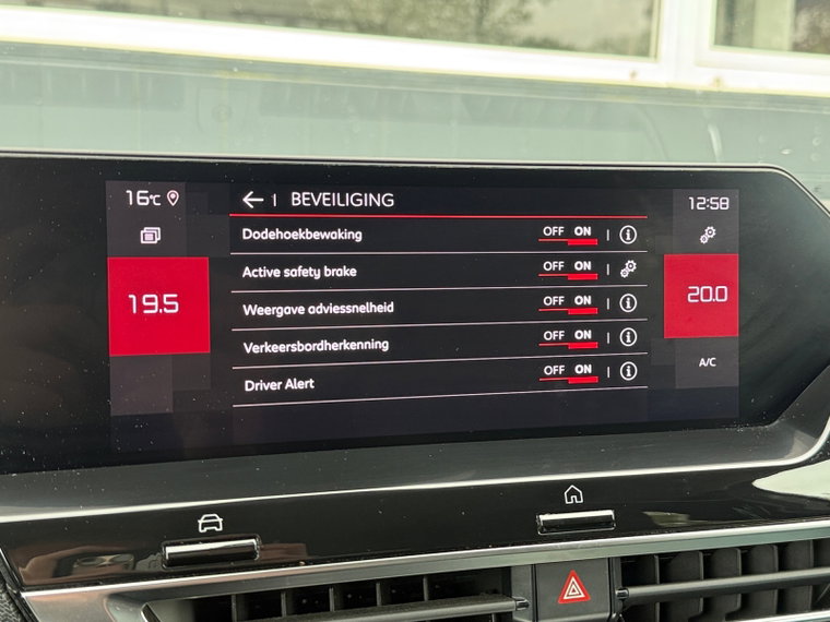 Vehicle Image 36