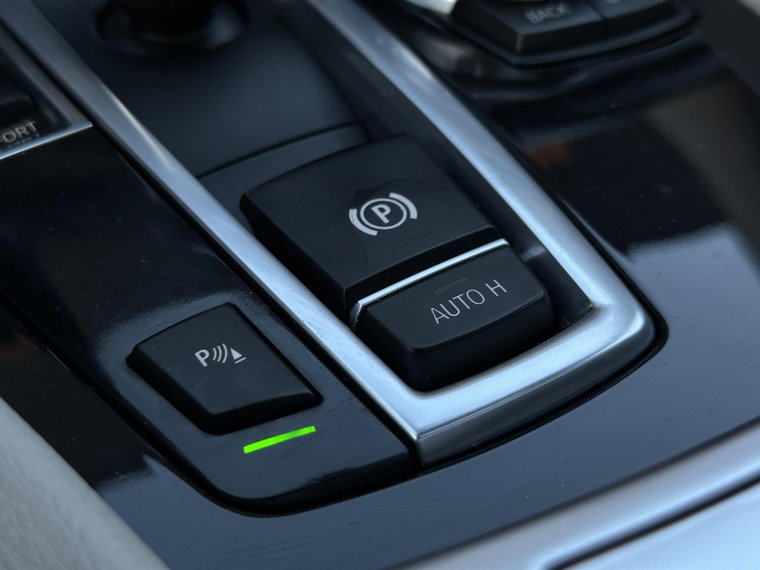 Vehicle Image 39