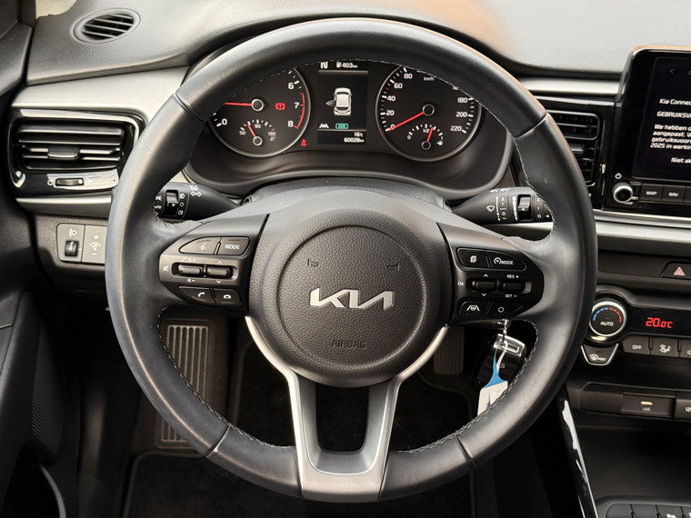 Vehicle Image 22