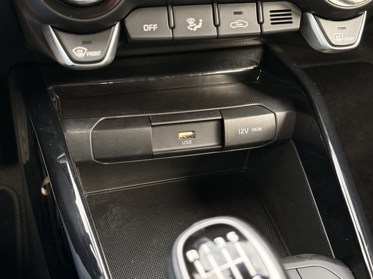 Vehicle Image 36