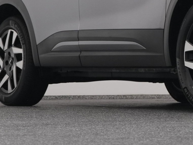 Vehicle Image 39