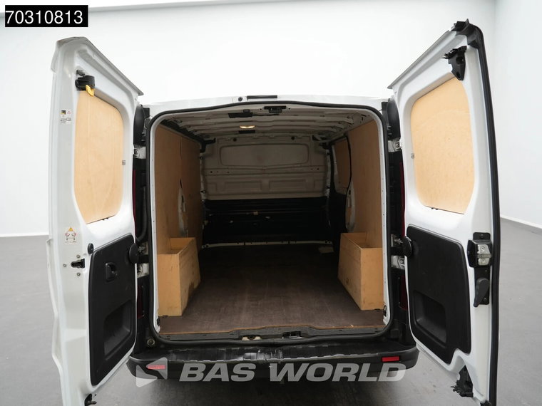 Vehicle Image 18