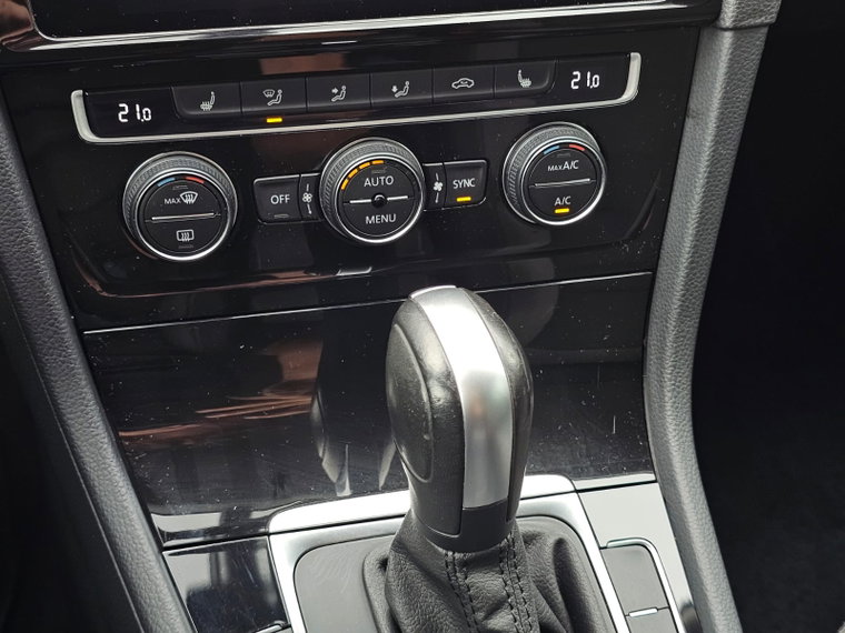 Vehicle Image 38