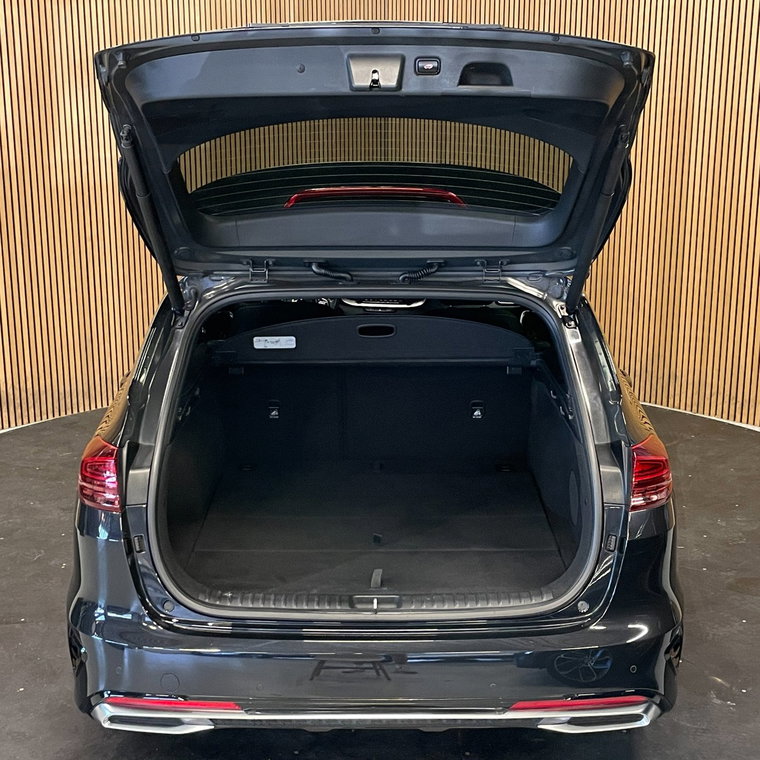 Vehicle Image 40