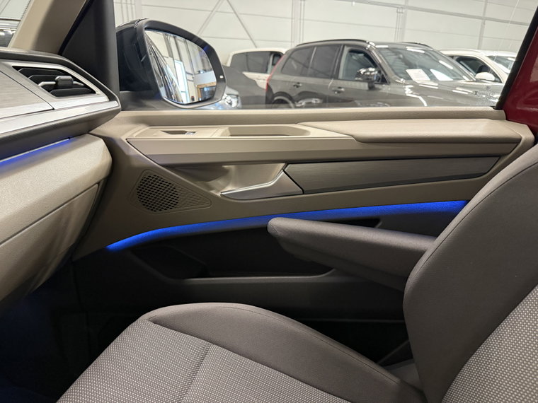 Vehicle Image 40
