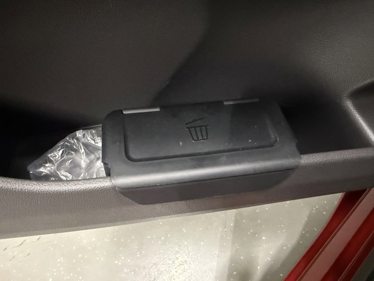 Vehicle Image 42