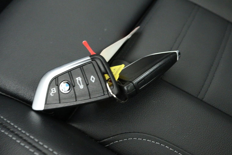 Vehicle Image 24