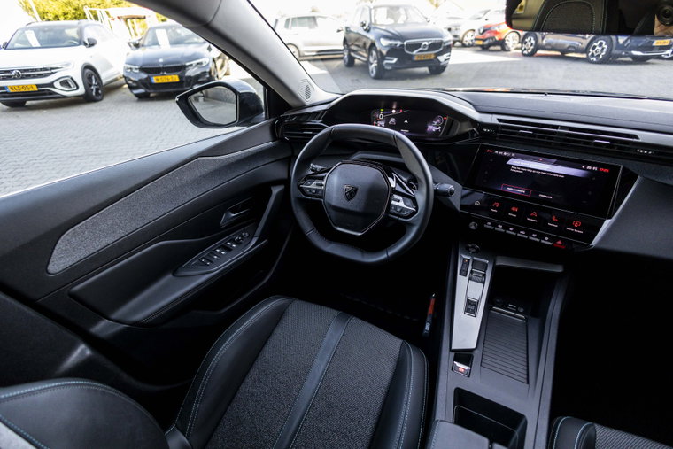 Vehicle Image 20