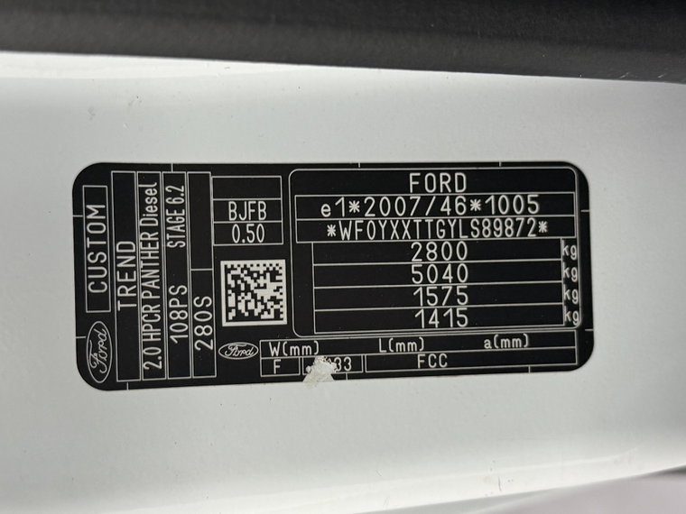 Vehicle Image 21