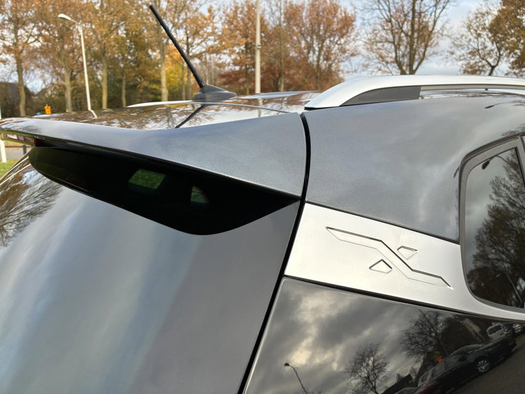 Vehicle Image 33