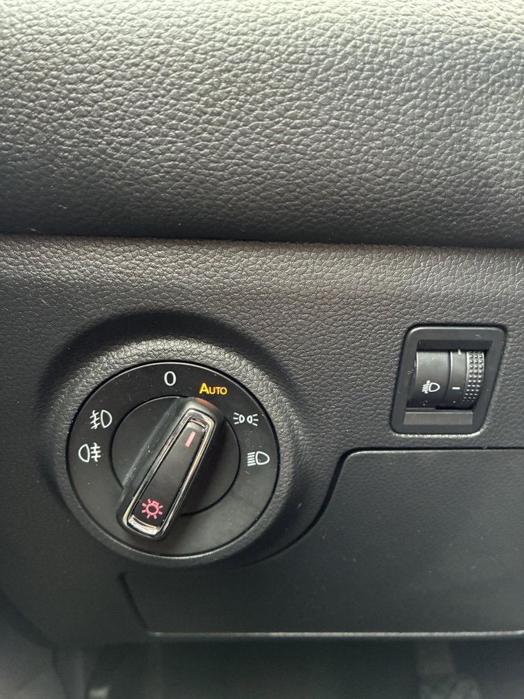 Vehicle Image 39