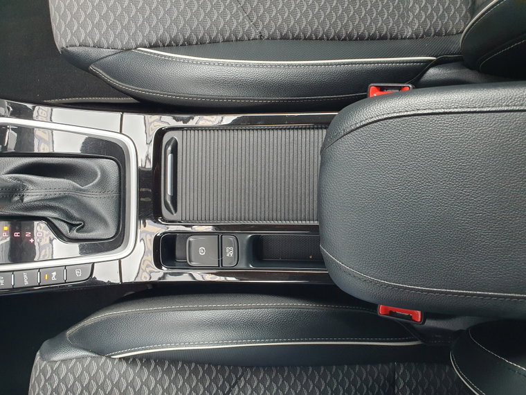 Vehicle Image 48