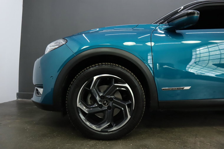 Vehicle Image 11