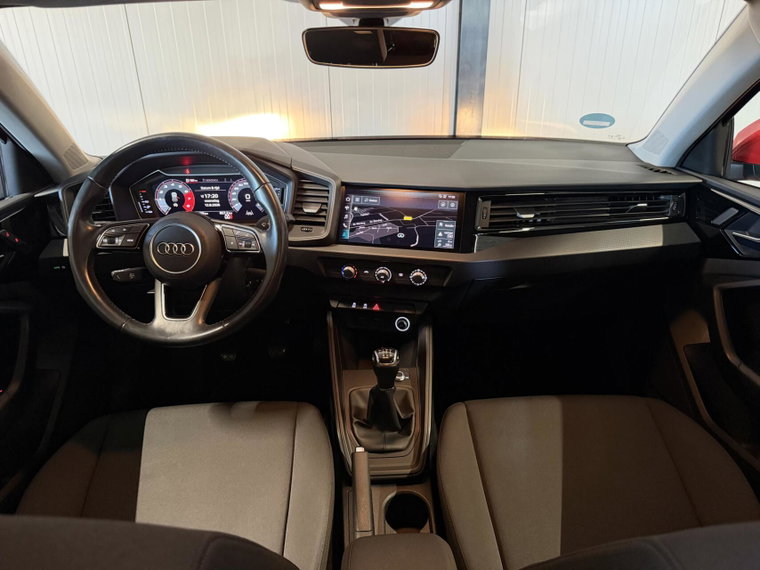 Vehicle Image 16